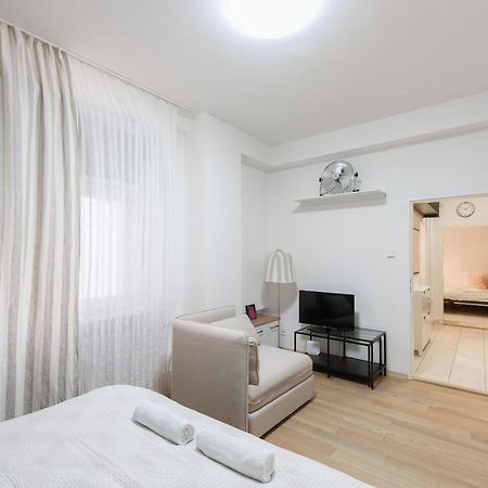 Lotus Apartment プラハ エクステリア 写真
